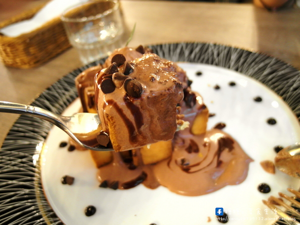 Perfume Dance 跳舞香水(老虎城店):〖台中│美食〗Perfume Dance 跳舞香水(老虎城店) ❤ 華麗又高貴的下午茶、排餐等,現在Tiger City也吃的到囉!!還有二人甜蜜餐及四人分享餐任你挑選!!