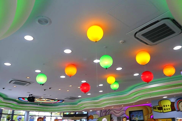 7-11 統一觀光工廠(新竹湖口旗艦店)：【新竹景點】7-11湖口廠門市旗艦店~要尖叫啦~敲可愛OPEN小醬家族派對超級歡樂粉嫩繽紛