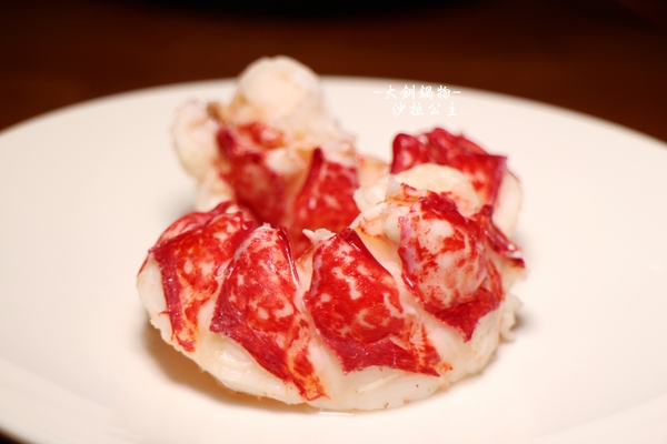 大釧鍋物：放開那隻龍蝦『大釧鍋物』頂級涮涮鍋/捷運南京復興火鍋