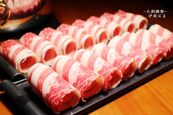 大釧鍋物：放開那隻龍蝦『大釧鍋物』頂級涮涮鍋/捷運南京復興火鍋