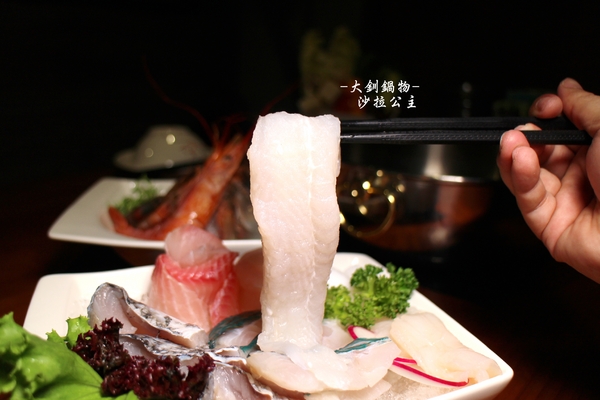 大釧鍋物：放開那隻龍蝦『大釧鍋物』頂級涮涮鍋/捷運南京復興火鍋