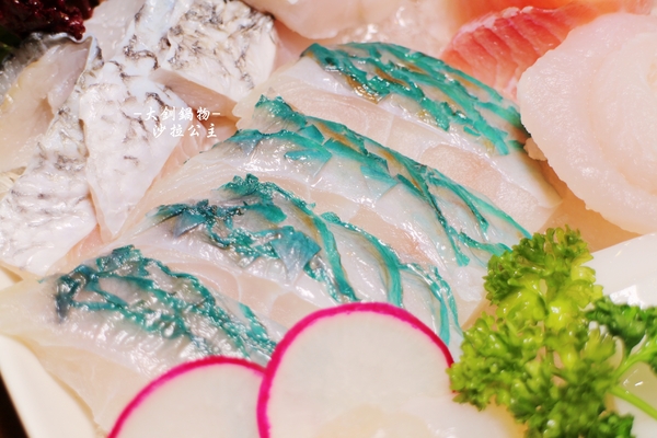 大釧鍋物：放開那隻龍蝦『大釧鍋物』頂級涮涮鍋/捷運南京復興火鍋