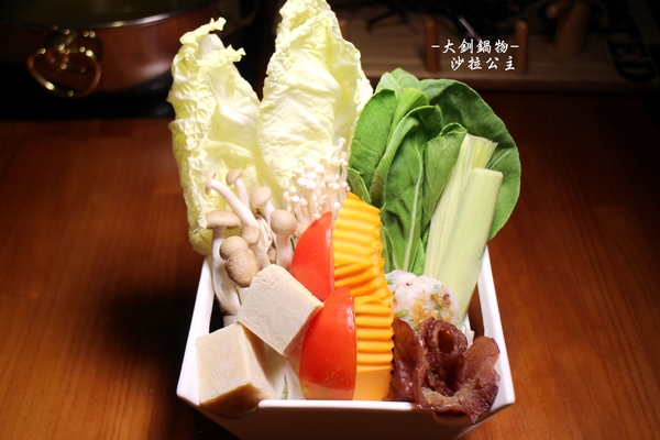 大釧鍋物：放開那隻龍蝦『大釧鍋物』頂級涮涮鍋/捷運南京復興火鍋