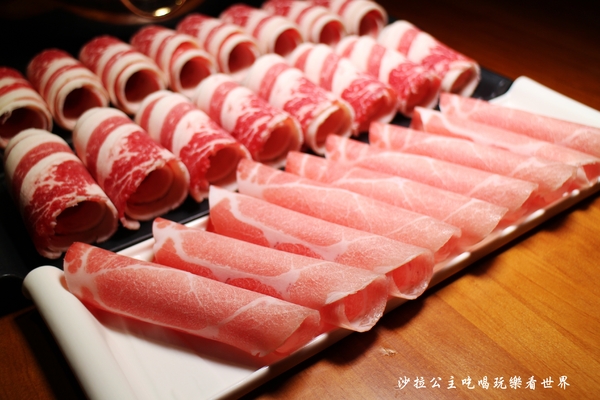 大釧鍋物：放開那隻龍蝦『大釧鍋物』頂級涮涮鍋/捷運南京復興火鍋