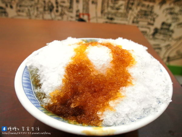 金華61(台中美村店):〖台中│美食〗金華61 ❤ 來自屏東車城的綠豆蒜,堅持百年老店優良傳承,顆顆綠豆秉承古法熬煉,完全手工製作,讓人一吃就上癮!!