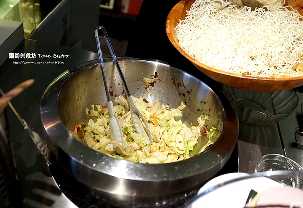 銅鈴美食坊 Tone Bistro：【愛評網口碑體驗】大安捷運站週邊美食 ✿✿ 銅鈴美食坊 Tone Bistro ✿✿