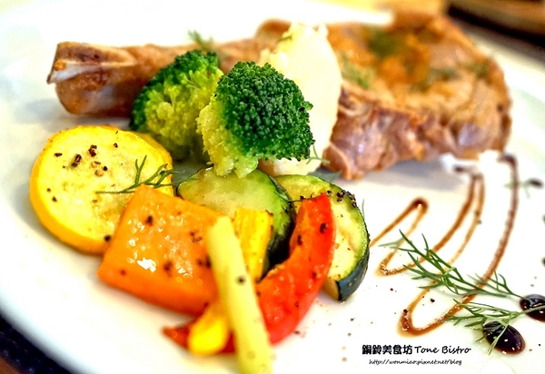 銅鈴美食坊 Tone Bistro：【愛評網口碑體驗】大安捷運站週邊美食 ✿✿ 銅鈴美食坊 Tone Bistro ✿✿