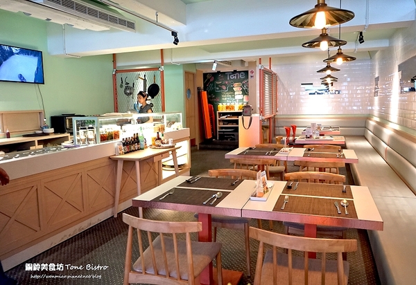 銅鈴美食坊 Tone Bistro：【愛評網口碑體驗】大安捷運站週邊美食 ✿✿ 銅鈴美食坊 Tone Bistro ✿✿
