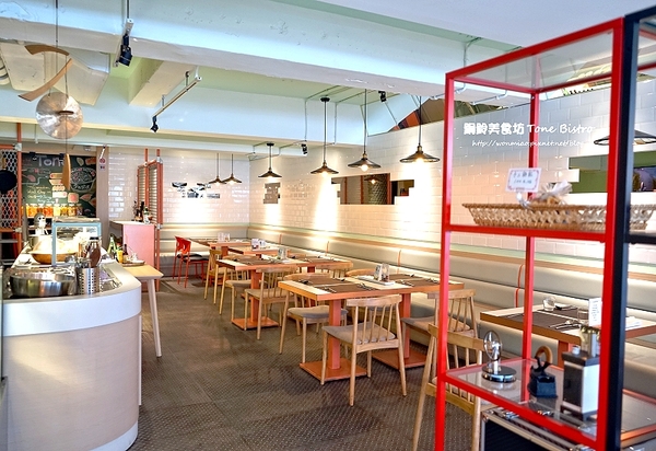 銅鈴美食坊 Tone Bistro：【愛評網口碑體驗】大安捷運站週邊美食 ✿✿ 銅鈴美食坊 Tone Bistro ✿✿