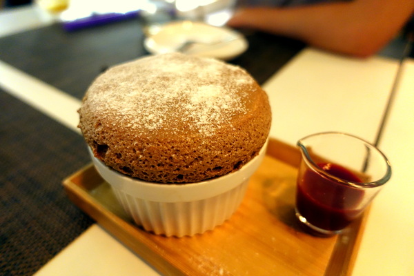 銅鈴美食坊 Tone Bistro:(胖樺食記)台北市東豐街「銅鈴美食坊 Tone Bistro」,中西合璧創意料理好好吃/仁愛圓環/商業午餐/捷運忠孝復興