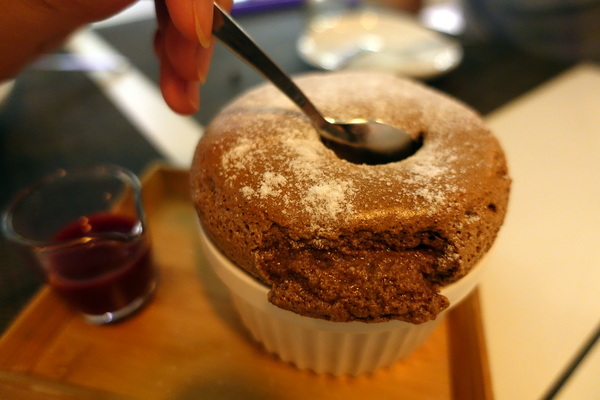 銅鈴美食坊 Tone Bistro:(胖樺食記)台北市東豐街「銅鈴美食坊 Tone Bistro」,中西合璧創意料理好好吃/仁愛圓環/商業午餐/捷運忠孝復興