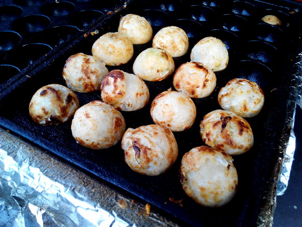 麻豆素食章魚燒:【臺南Ω麻豆區】麻豆素食章魚燒。CP值頗高的熱呼呼素食小點心