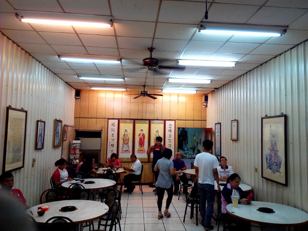 宏恩素食(麻豆店)：【臺南Ω麻豆區】宏恩素食火鍋城