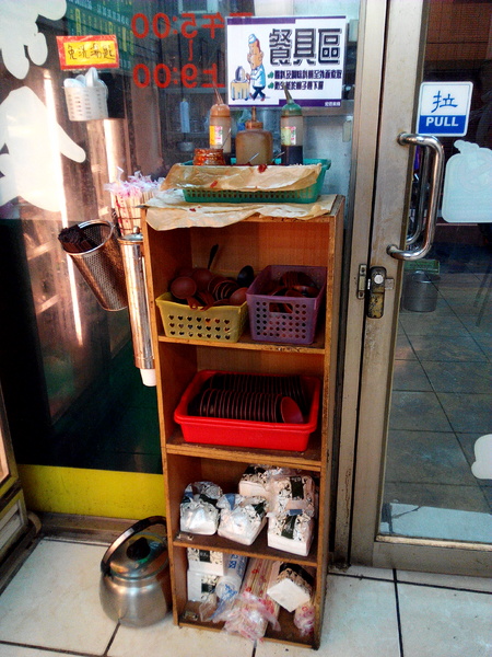 宏恩素食(麻豆店)：【臺南Ω麻豆區】宏恩素食火鍋城