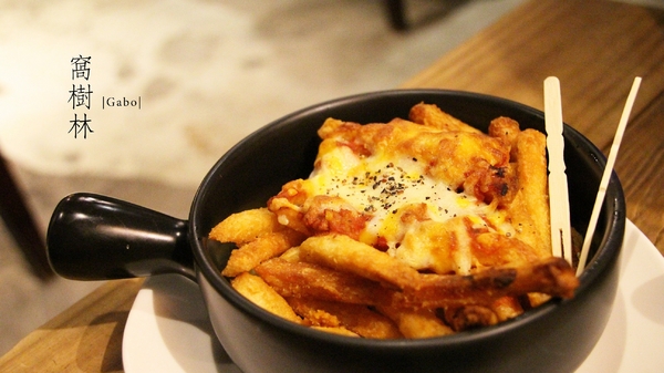 窩樹林：【台南】有靈魂的老房子！●窩樹林Hide Forst●早午餐&晚餐宵夜總相宜！也適合多人聚餐哦