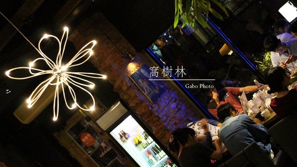 窩樹林：【台南】有靈魂的老房子！●窩樹林Hide Forst●早午餐&晚餐宵夜總相宜！也適合多人聚餐哦