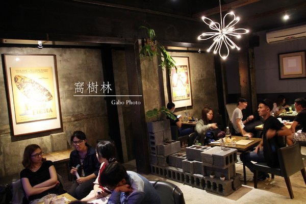 窩樹林：【台南】有靈魂的老房子！●窩樹林Hide Forst●早午餐&晚餐宵夜總相宜！也適合多人聚餐哦