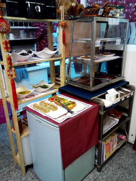 陽光義法蔬食:【東區】陽光義法蔬食。餐點滿多元的素食餐廳