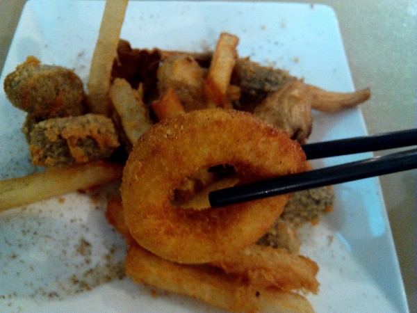 陽光義法蔬食:【東區】陽光義法蔬食。餐點滿多元的素食餐廳