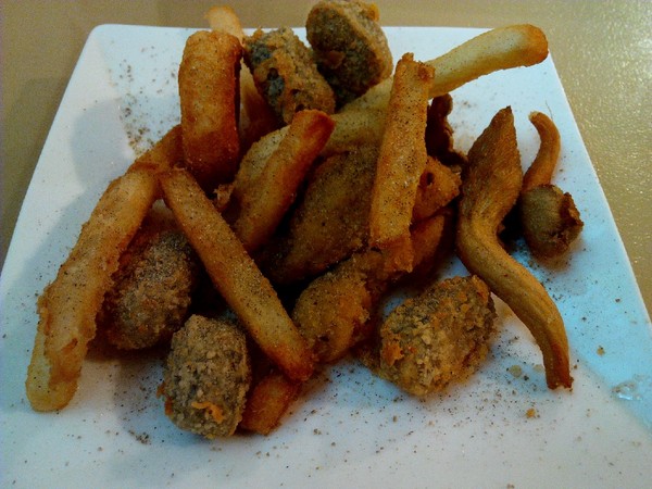 陽光義法蔬食:【東區】陽光義法蔬食。餐點滿多元的素食餐廳