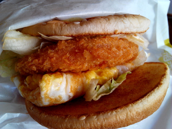 丹丹漢堡(麻豆):【臺南Ω麻豆區】丹丹漢堡(麻豆店)。味美價廉但常得排隊等候的早安特惠餐