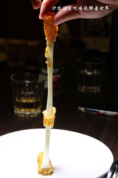 Big Boyz Pizza：他不是蛋糕.他是披薩『Big Boyz Pizza』捷運南京復興站美式餐廳/深盤披薩