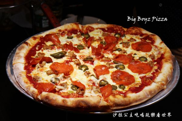 Big Boyz Pizza：他不是蛋糕.他是披薩『Big Boyz Pizza』捷運南京復興站美式餐廳/深盤披薩