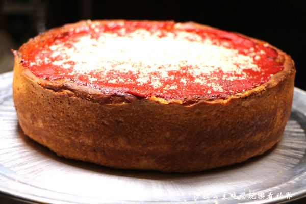 Big Boyz Pizza：他不是蛋糕.他是披薩『Big Boyz Pizza』捷運南京復興站美式餐廳/深盤披薩