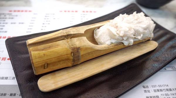 醉食在石頭風味養生火鍋:【苗栗竹南】全台第一家以偉士牌為主題的石頭火鍋,走過路過千萬別錯過!