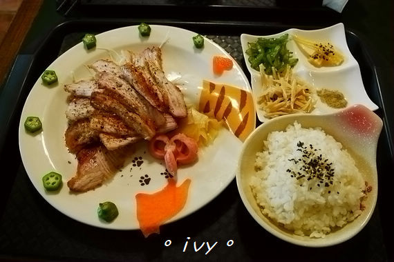 貓町日式簡餐：新竹東區。貓町  日式、洋食 創意料理