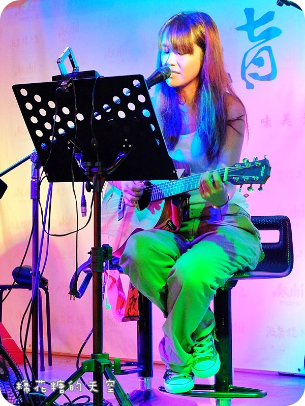 01激旨燒鳥演唱.JPG