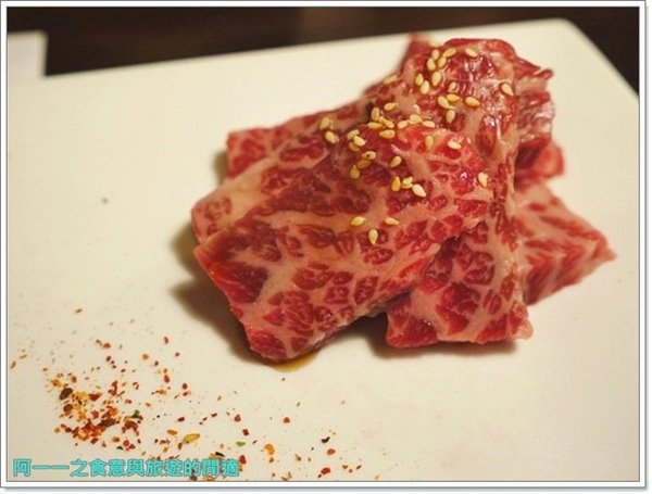 鹿兒島燒肉專賣店：新北板橋 鹿兒島燒肉專賣店～散發香草香氣的夢幻伊比利豬