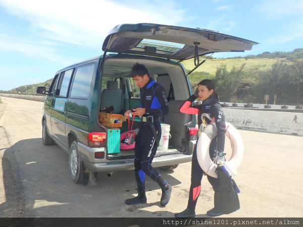 墾丁萬里桐浮潛 墾丁後壁湖浮潛 水到魚行潛水館