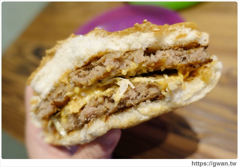 多士號,台中美食,台中逢甲,逢甲必吃,爆漿起司,起司,台中碳烤吐司,碳烤三明治,肉蛋吐司,台中肉蛋吐司,高大鮮奶,台中早餐,早餐店,逢甲文華道,激旨燒鳥-26-162-1