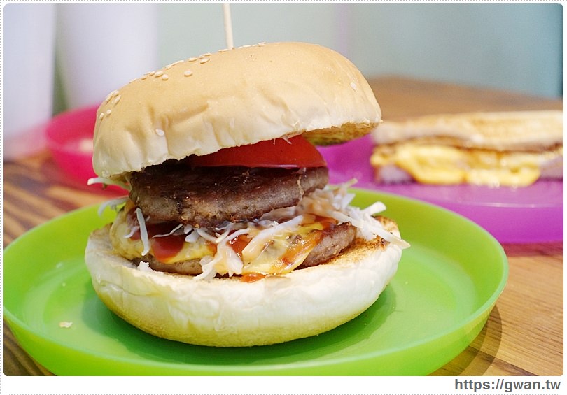 多士號,台中美食,台中逢甲,逢甲必吃,爆漿起司,起司,台中碳烤吐司,碳烤三明治,肉蛋吐司,台中肉蛋吐司,高大鮮奶,台中早餐,早餐店,逢甲文華道,激旨燒鳥-24-114-1