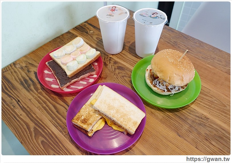 多士號,台中美食,台中逢甲,逢甲必吃,爆漿起司,起司,台中碳烤吐司,碳烤三明治,肉蛋吐司,台中肉蛋吐司,高大鮮奶,台中早餐,早餐店,逢甲文華道,激旨燒鳥-15-099-1