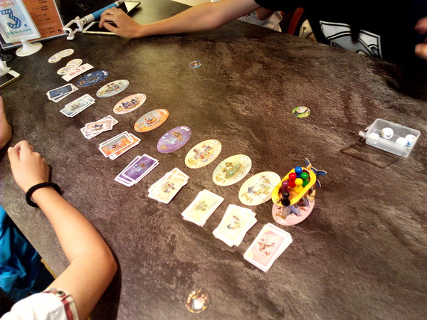 懶日子桌遊餐廳：【臺南Ω中西區】懶日子桌遊餐廳。可邊玩桌遊，邊享用餐點的休閒好去處