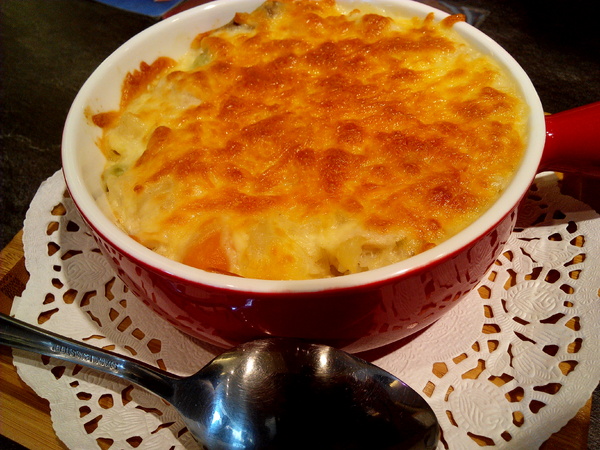 懶日子桌遊餐廳：【臺南Ω中西區】懶日子桌遊餐廳。可邊玩桌遊，邊享用餐點的休閒好去處