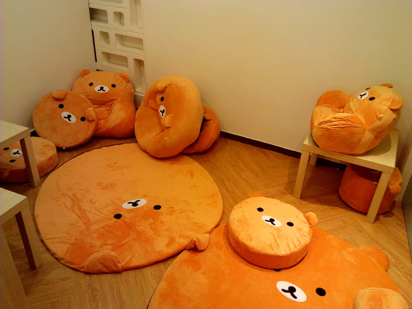 懶日子桌遊餐廳：【臺南Ω中西區】懶日子桌遊餐廳。可邊玩桌遊，邊享用餐點的休閒好去處