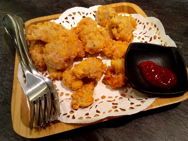 懶日子桌遊餐廳：【臺南Ω中西區】懶日子桌遊餐廳。可邊玩桌遊，邊享用餐點的休閒好去處