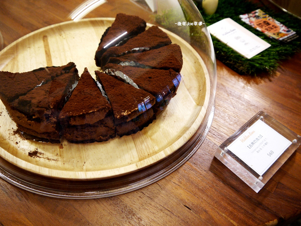 Hidden Lane 窩巷甜點店 (大全店):窩巷-充滿古早趣味的用餐環境,酒杯甜點,快來好好品嚐一番吧!