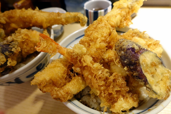 下町天丼 秋光:(胖樺食記)捷運忠孝敦化站「下町天丼秋光」/台北東區推薦餐廳/來自東京淺草的天麩羅丼/金賞獎