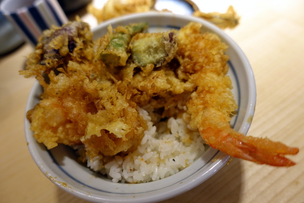 下町天丼 秋光:(胖樺食記)捷運忠孝敦化站「下町天丼秋光」/台北東區推薦餐廳/來自東京淺草的天麩羅丼/金賞獎