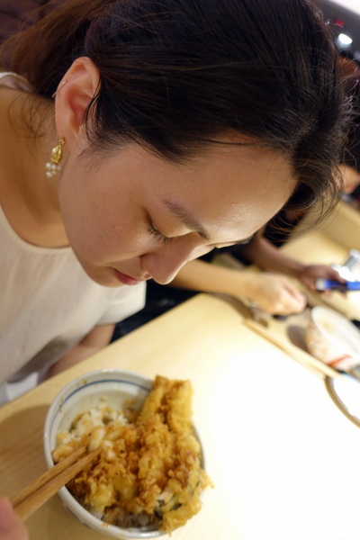 下町天丼 秋光:(胖樺食記)捷運忠孝敦化站「下町天丼秋光」/台北東區推薦餐廳/來自東京淺草的天麩羅丼/金賞獎