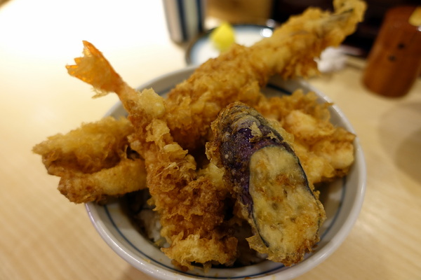 下町天丼 秋光:(胖樺食記)捷運忠孝敦化站「下町天丼秋光」/台北東區推薦餐廳/來自東京淺草的天麩羅丼/金賞獎