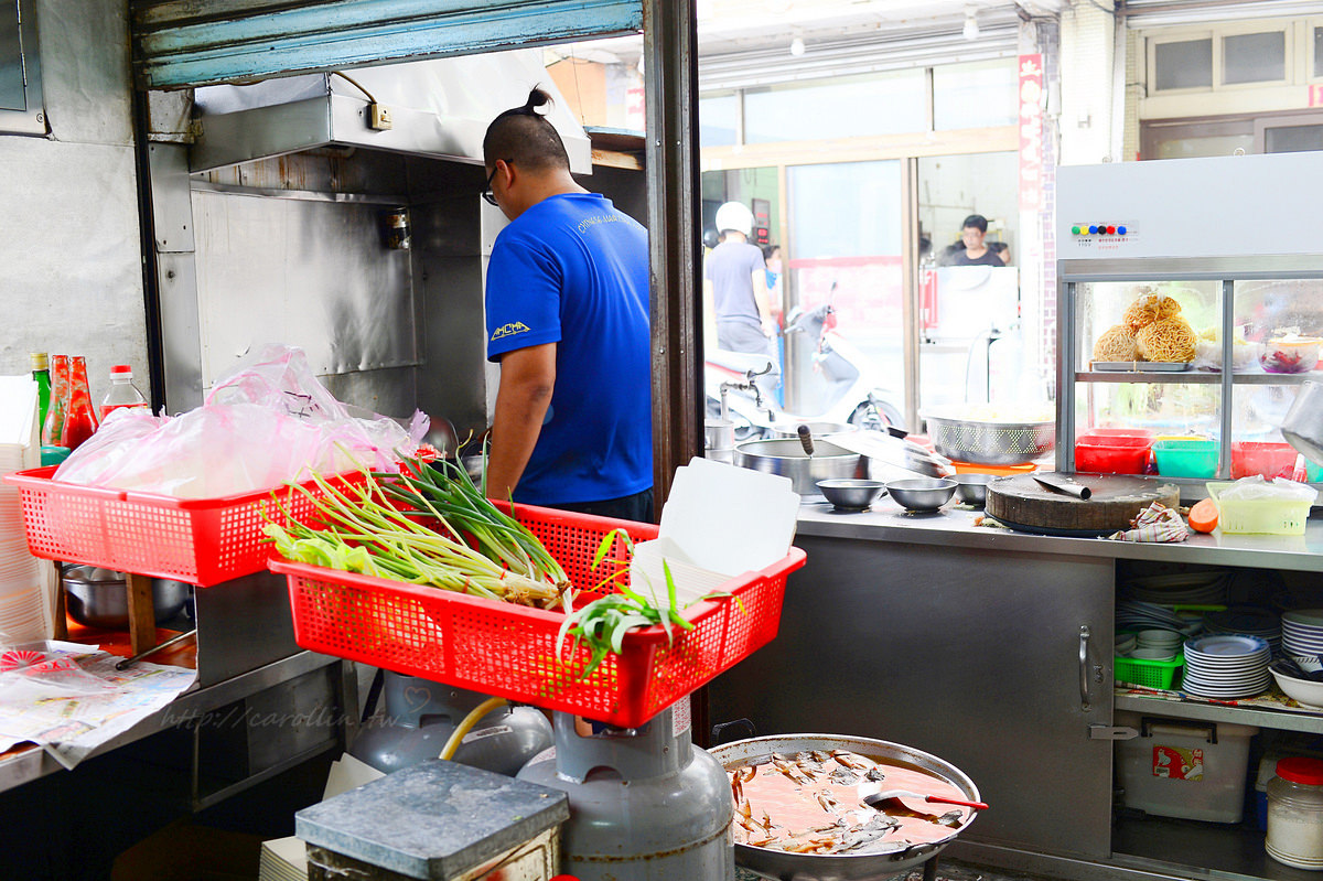 台南灣裡黃金商圈 忠和麵店