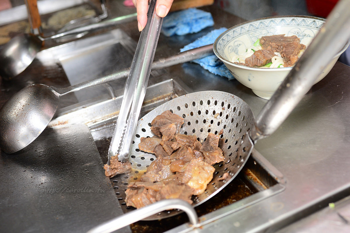 台南灣裡黃金商圈 牛肉麵
