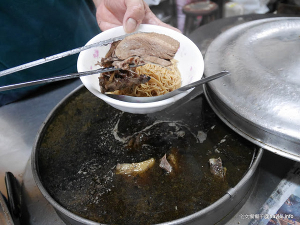 喜事集喜樹藝術聚落：宅女懶懶子＠灣裡黃金商圈+喜事集+黃金海岸台南旅遊 台南南區灣裡美食美景攻略～老街傳統小吃一日遊+無敵海景看到飽　