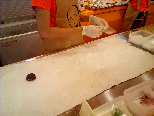 阿湯哥手工米麻糬:【臺南Ω中西區】阿湯哥手工麻糬。紫糯米皮,冰淇淋麻糬冰冰涼涼超消暑