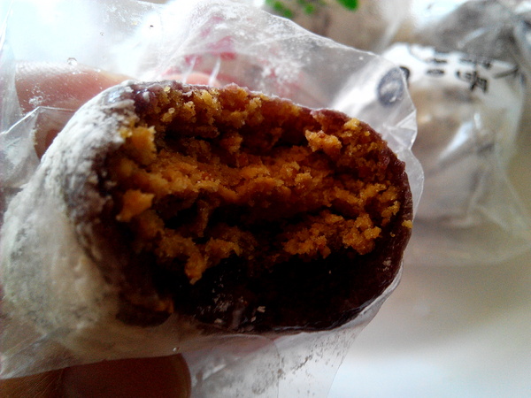 阿湯哥手工米麻糬:【臺南Ω中西區】阿湯哥手工麻糬。紫糯米皮,冰淇淋麻糬冰冰涼涼超消暑